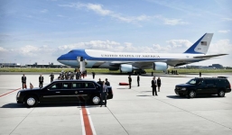 Chuyên cơ chở ông Donald Trump được ưu tiên đặc biệt như nào tại Nội Bài?