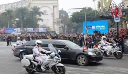 Những hình ảnh đầu tiên của Chủ tịch Kim Jong Un khi đặt chân đến Việt Nam