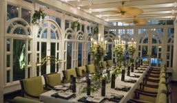 Khách sạn Metropole nơi ông Trump - Kim dùng bữa tối đầu tiên