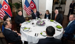 Tiết lộ người phụ nữ hai lần phiên dịch trong hội nghị Trump Kim