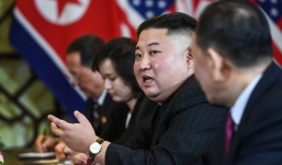 Ông Kim Jong un tuyên bố sẵn lòng từ bỏ vũ khí hạt nhân