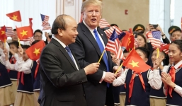 Tổng thống Mỹ Donald Trump chia sẻ cảm thấy 'như được trở về nhà' khi tới Việt Nam