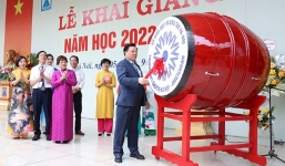 Bí thư Thành ủy Hà Nội Đinh Tiến Dũng dự khai giảng tại Trường THPT Chuyên Hà Nội - Amsterdam