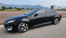 Kia Optima hybrid rao bán giá chỉ hơn 300 triệu đồng, thấp hơn cả Kia Morning 