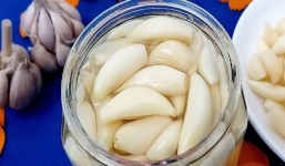 Thực hư việc ăn tỏi chống được ung thư, lợi ích của tỏi có 'thần thánh' như lời đồn?