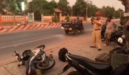 Nữ sinh bị hai tên cướp kéo lê hàng chục mét