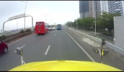 Thót tim tai nạn liên hoàn trên cao tốc Pháp Vân - Ninh Bình