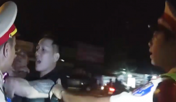 Nóng: Côn đồ hung hãn tấn công dọa dùng súng bắn CGST