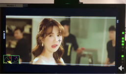 Lộ clip Ngọc Trinh bị quay lén, dân mạng sốc nặng với nhan sắc thật