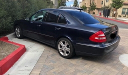 Xế sang của ca sĩ Đình Bảo bị trộm đập vỡ kính lấy đồ bên trong