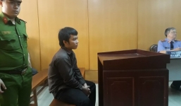 Con bị tuyên án tử, mẹ khóc chửi bới hành hung lực lượng chức năng