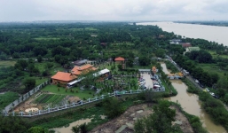 Thúy Nga làm lộ điều bí mật trong nhà thờ tổ trăm tỉ của Hoài Linh