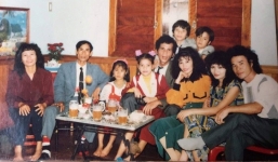 Bất ngờ với bức ảnh 30 năm trước của Hồ Ngọc Hà