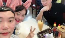 Ảnh hiếm: Con trai và vợ nhắng nhít tạo dáng bên HLV Park Hang-seo tại Phú Quốc