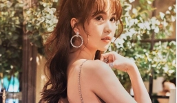 Ngọc Trinh diện váy trễ nải khiến dân mạng 'thót tim'