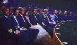 Báo Trung chỉ ra điểm bất thường trong cách hành xử của Angela Baby - Huỳnh Hiểu Minh