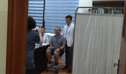 HLV Park Hang-seo đi viện kiểm tra sức khỏe được cư dân mạng khen nức nở vì thân thiện