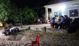 Truy sát tại nhà, bố tử vong, 2 con nguy kịch