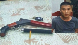 Hai đối tượng tàng trữ vũ khí lao xe vào công an, chống đối quyết liệt