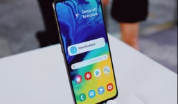 Cận cảnh Samsung Galaxy A80 sắp lên kệ ở Việt Nam