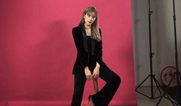 Nam Em làm điều bất ngờ này sau khi công khai tỏ tình Sơn Tùng