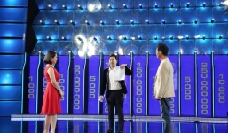 Trường Giang thẫn thờ nhìn người chị thân thiết mất gần 200 triệu