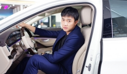 Dân mạng giật mình trước cảnh trang trí trong lễ giao xe 5 tỷ của Quốc Trường