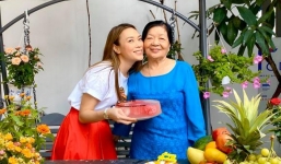 Mỹ Tâm đăng ảnh bên người phụ nữ quyền lực, fan chỉ chú ý đến điều thú vị khác