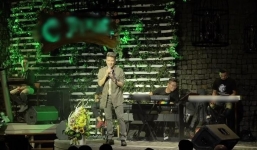 Không phải Mỹ Tâm, Đàm Vĩnh Hưng dành tình cảm hát tặng người đặc biệt