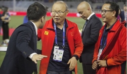 HLV Park Hang-seo giận tím mặt vì nhận thẻ đỏ: BTC trực tiếp xin lỗi