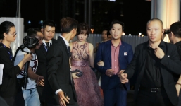 Sánh đôi cùng Hari Won, Trấn Thành gây hoảng hốt với khuôn mặt trắng bạch