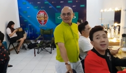Đại gia 'chống lưng' cho Trấn Thành, cầm vàng đi phân phát gây ngỡ ngàng