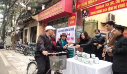 Trách nhiệm và tình người trong chống 'giặc' Covid-19