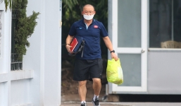 HLV Park Hang-seo và vợ tự cách ly, vắng mặt trong trận đấu đầu tháng 3