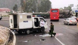 Xe chở phạm nhân về trại giam gặp sự cố, một Đại úy Công an hi sinh