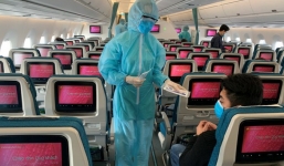 Hàng không điêu đứng vì Covid-19, hàng trăm tiếp viên xin không nhận lương chức danh