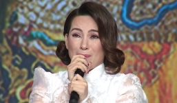 Phi Nhung lộ tình trạng hết tiền, nhờ bạn bè giúp đỡ quê hương của 'con trai'