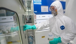 Tin tức kinh doanh 24h: Giá vàng bật tăng trở lại, Vingroup bắt đầu sản xuất máy thở