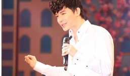 Ca sĩ nhà 600 tỷ bị tác dụng phụ do uống thuốc trầm cảm đến không nhận ra