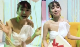 Đăng clip chúc mừng sinh nhật FC, Nhã Phương lộ thân hình gầy rộc