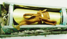 Đang thi công đào được báu vật bằng vàng nguyên chất