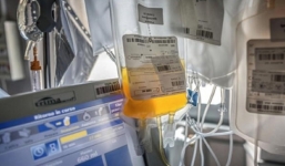 5 người khỏi covid-19 tình nguyện hiến huyết tương cho bệnh nhân