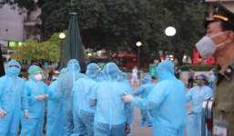 Nữ nhân viên làm việc tại căng tin BV Bạch Mai hiến huyết tương điều trị cho ca mắc Covid-19 nặng, nguy kịch