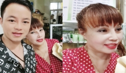 Chụp cận mặt bên chồng trẻ, cô dâu 62 tuổi Cao Bằng càng lộ rõ biến chứng thẩm mỹ