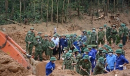 Đại tướng Ngô Xuân Lịch gửi thư chia buồn tới gia đình 13 cán bộ, chiến sĩ hy sinh khi tham gia cứu hộ