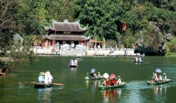 5 địa điểm lễ chùa đầu năm 2021 cầu bình an cho một năm an lành