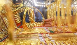 Tin tức kinh doanh hot 24h ngày 21/2: Giá xăng lao dốc, Nữ đại gia bán 130 cây vàng thu về 7,3 tỷ đồng trước ngày thần tài