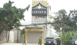 Tin tức pháp luật 24h: Danh tính nghi phạm vụ án tại quán karaoke ở Hoà Bình, Truy nã Lê Toàn Vỹ