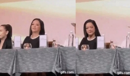 Cận cảnh khoảnh khắc Như Quỳnh có biểu hiện bất thường trên cơ mặt trong buổi họp báo