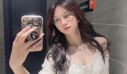 Khoe vũ điệu bên bể bơi, Tiktoker Lê Bống gợi lại quá khứ của bà Tưng năm xưa